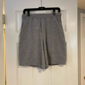 NEW Lululemon Pace Breaker Linerless Shorts 7” || Grey / Silver || Size M